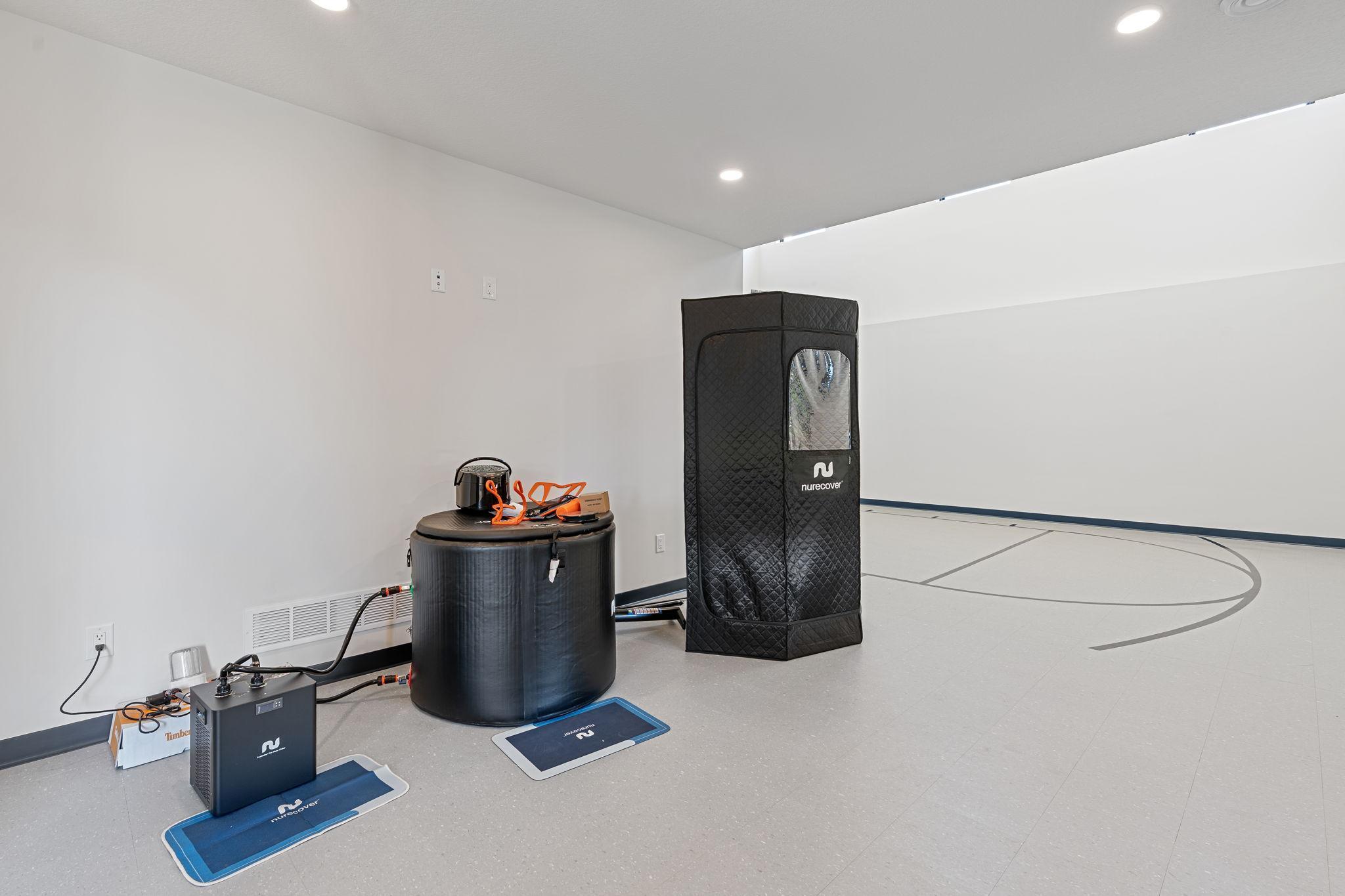 1979 Leaping Deer Circle