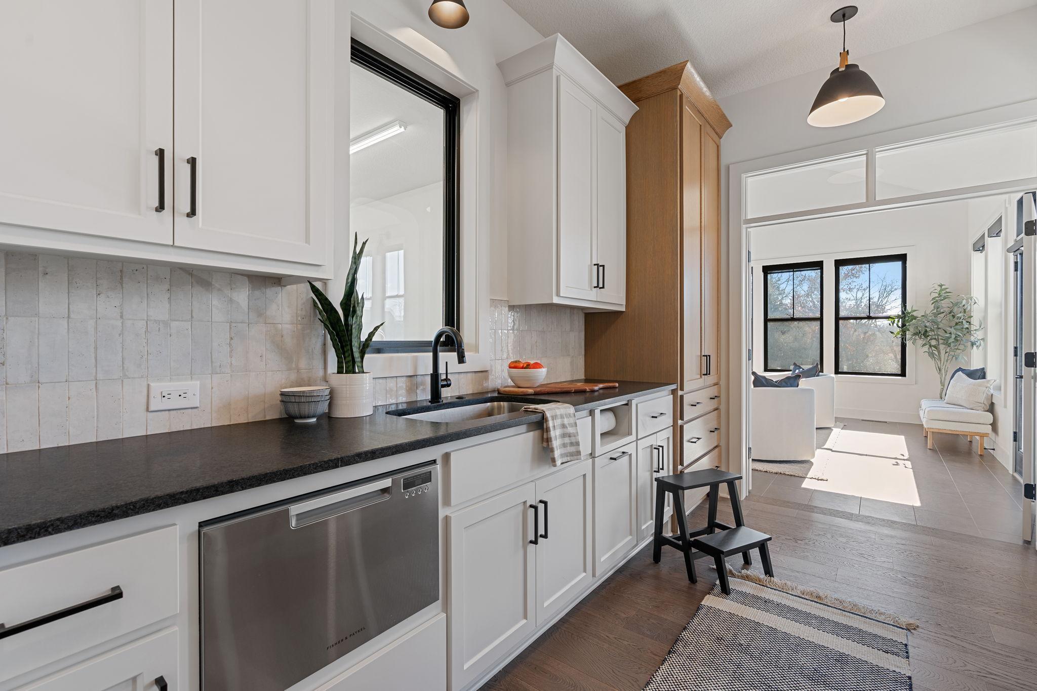 1979 Leaping Deer Circle