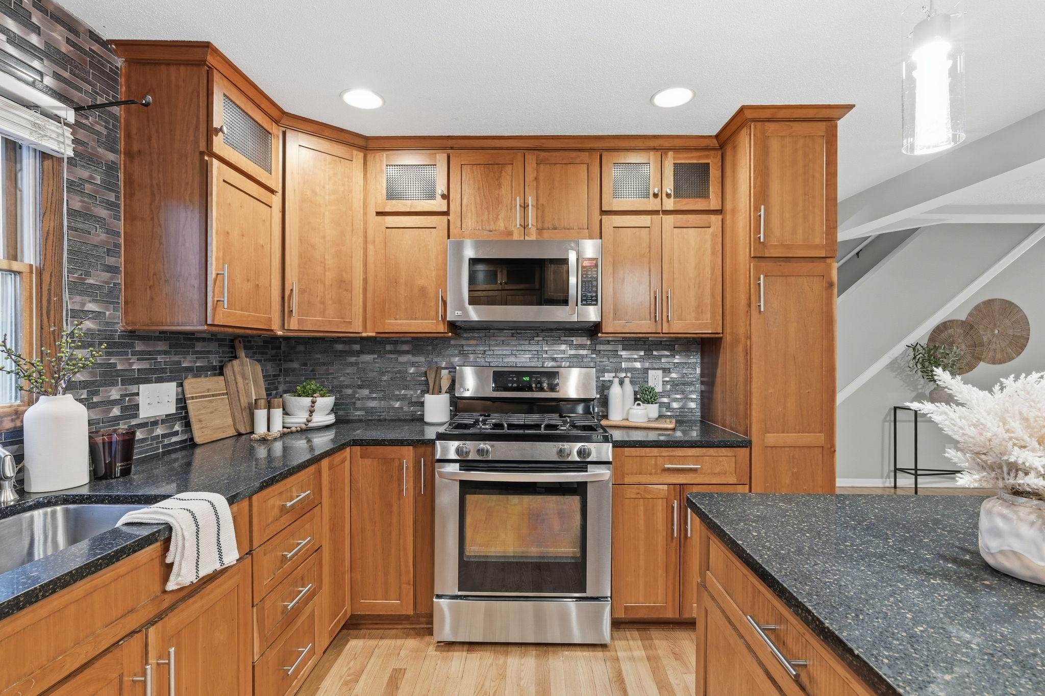 5818 Emerson Avenue N