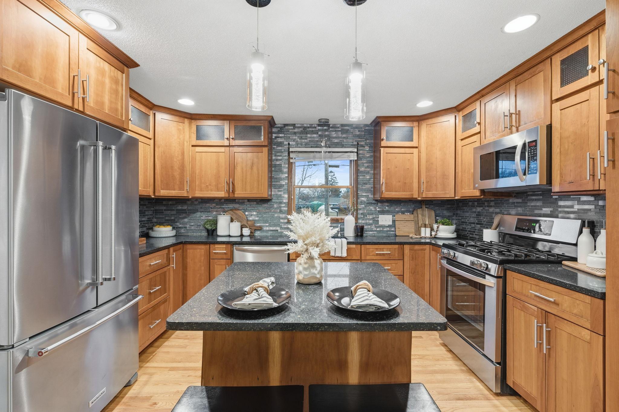 5818 Emerson Avenue N