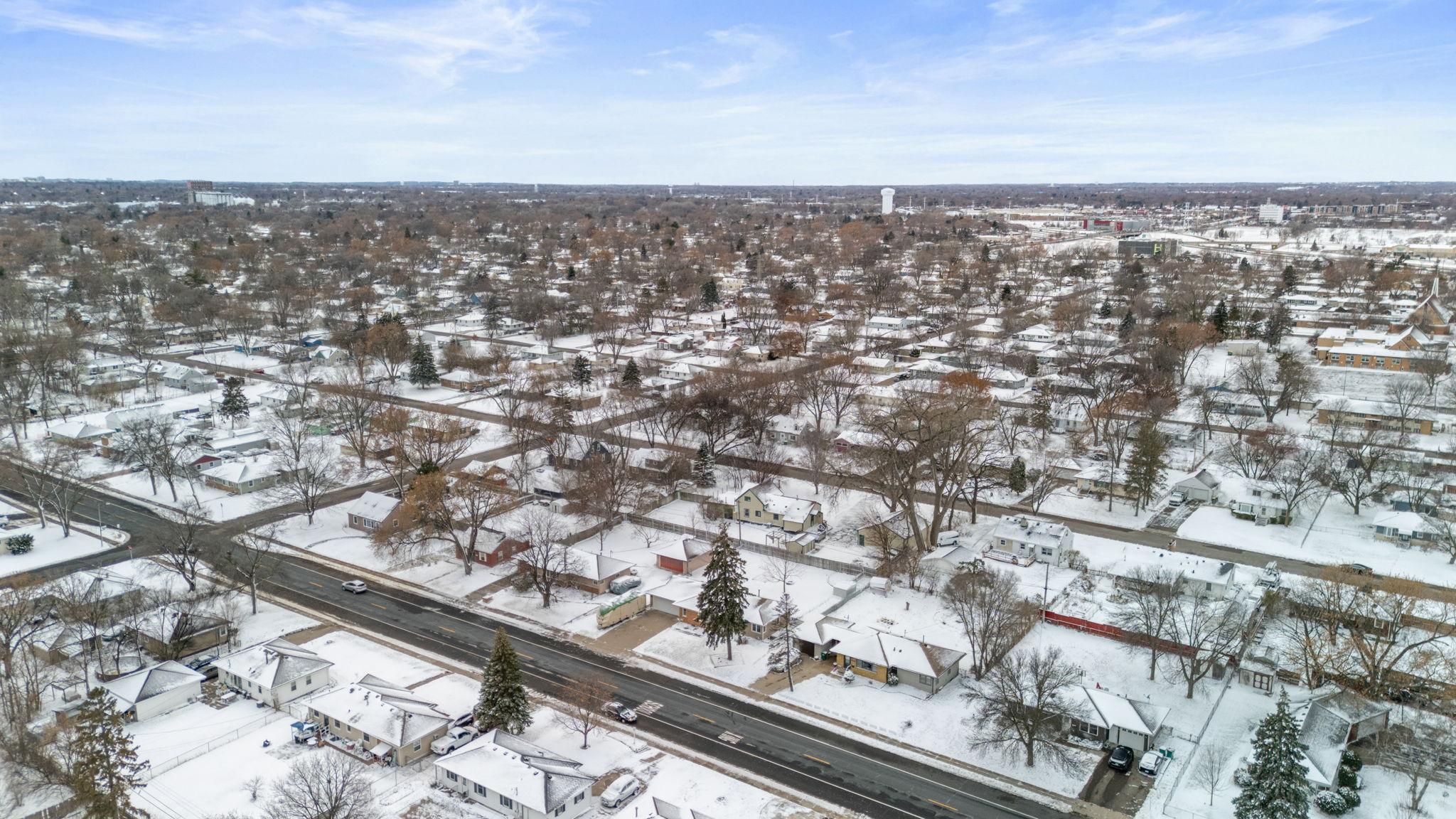 5818 Emerson Avenue N