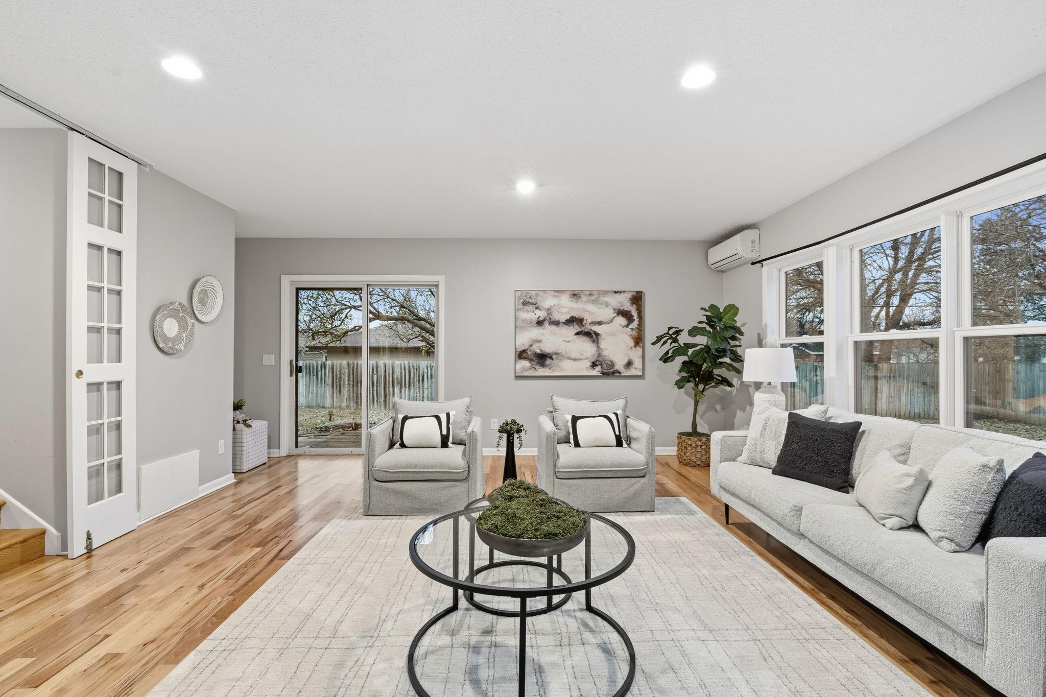 5818 Emerson Avenue N