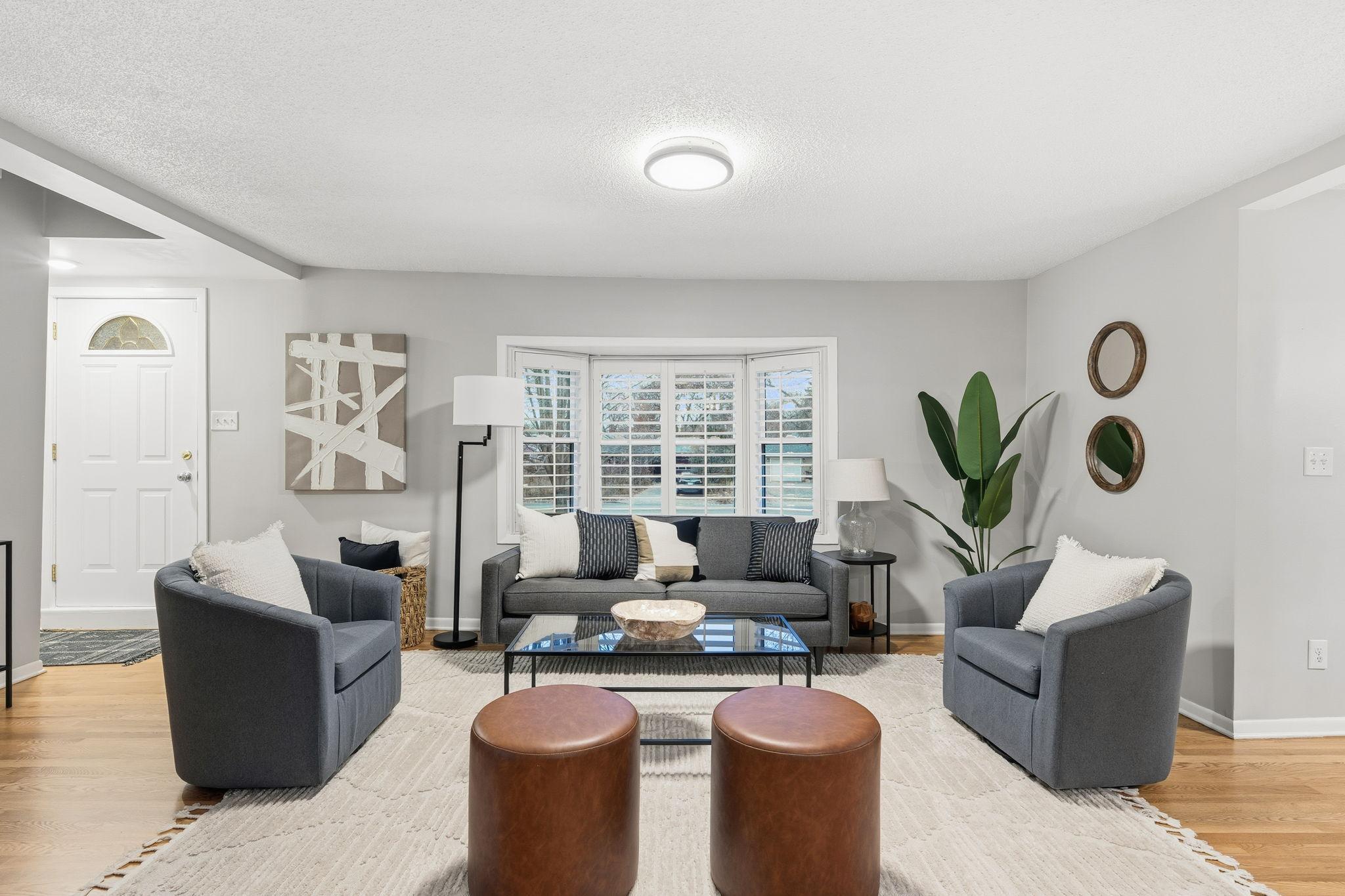 5818 Emerson Avenue N