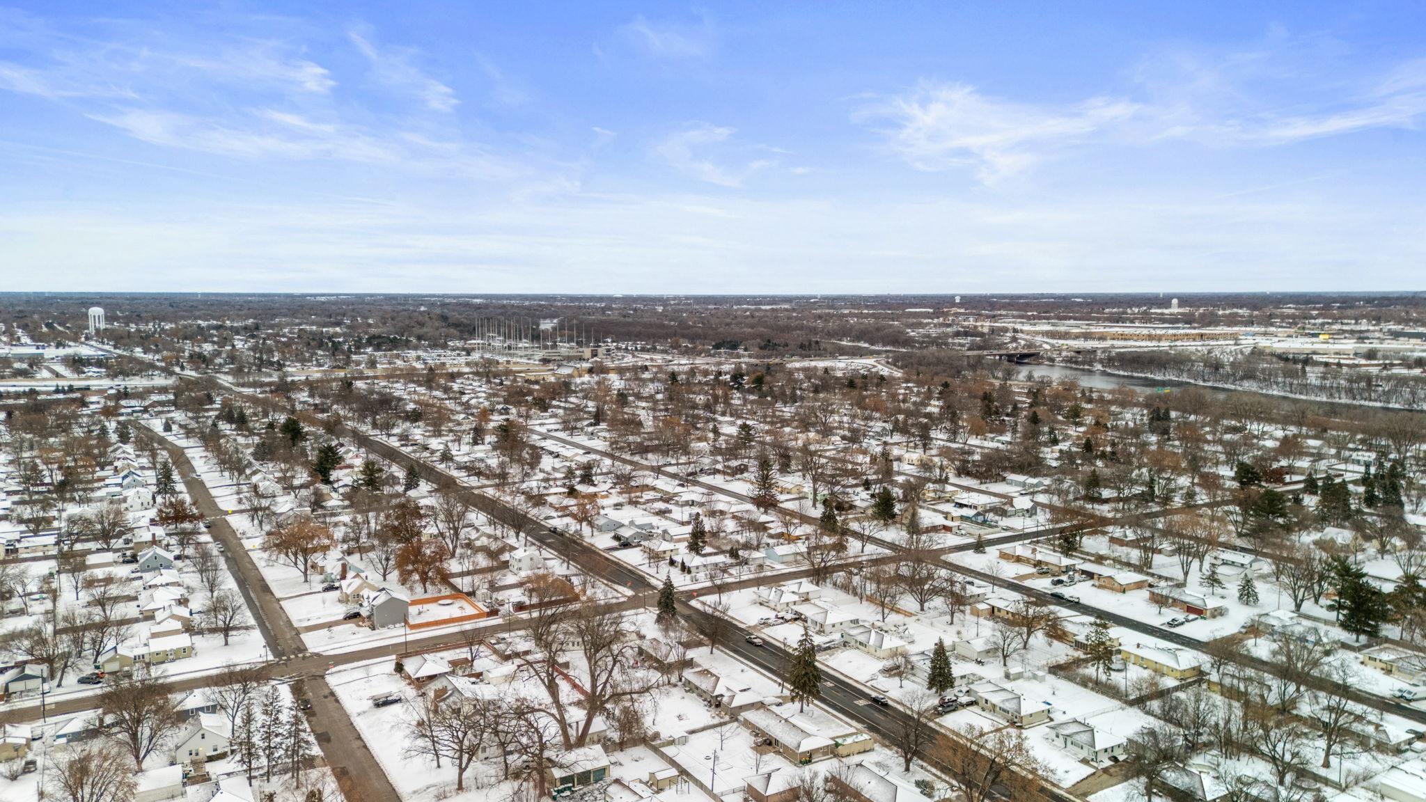 5818 Emerson Avenue N