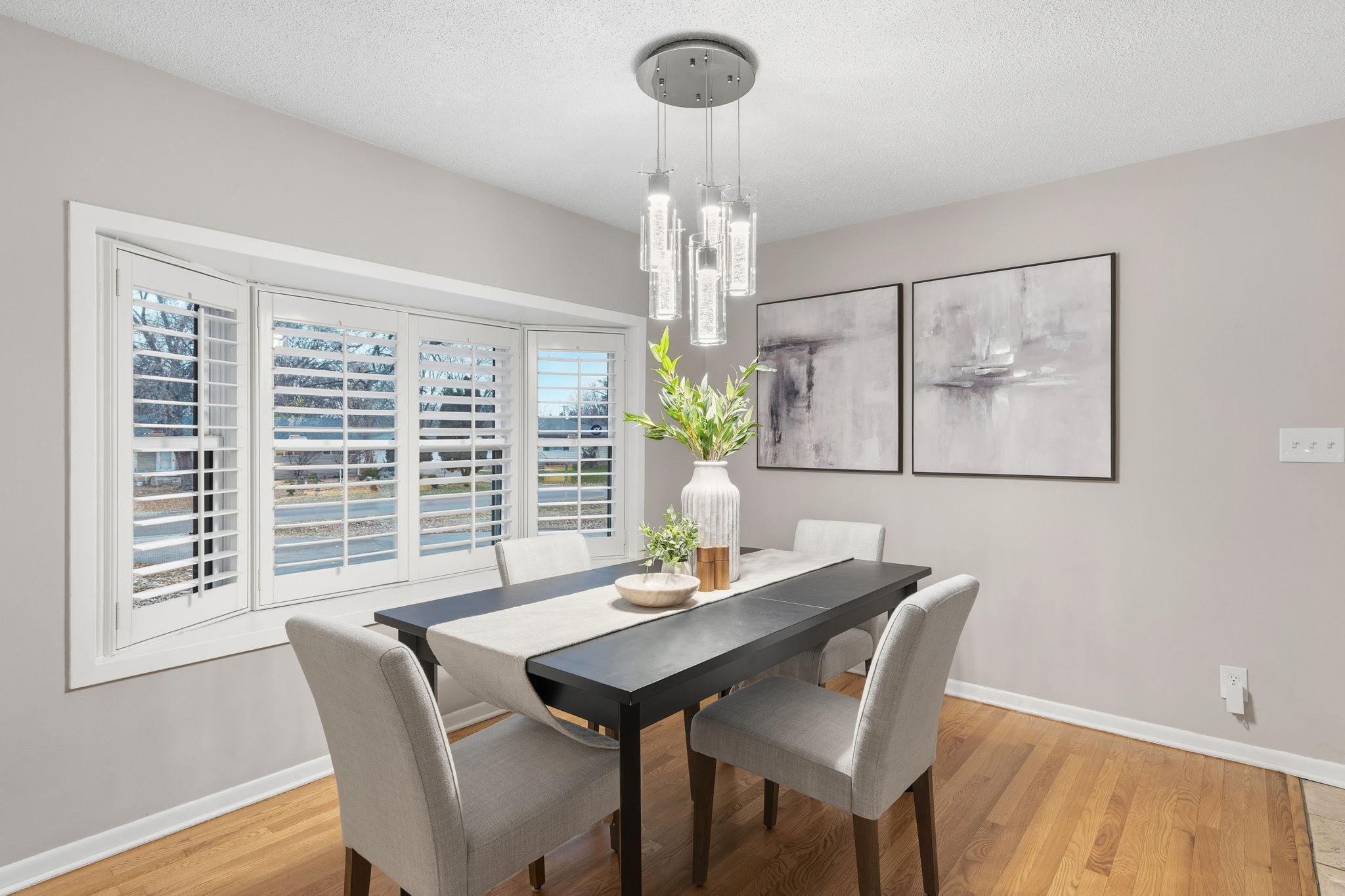 5818 Emerson Avenue N