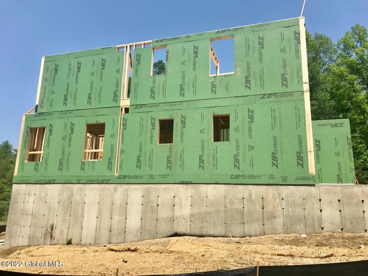9 Hill Crest Lane, # B