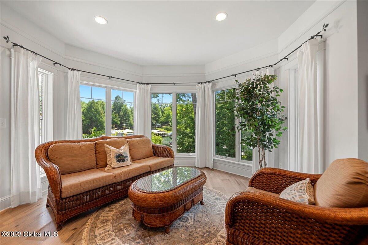 3245 Baker Lane