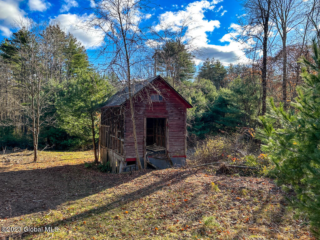 1550 Bay Road