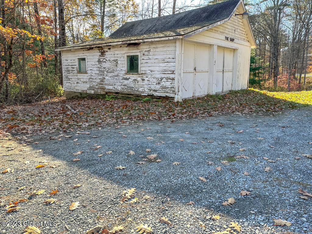 1550 Bay Road
