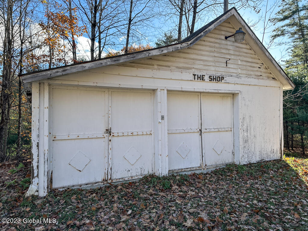 1550 Bay Road