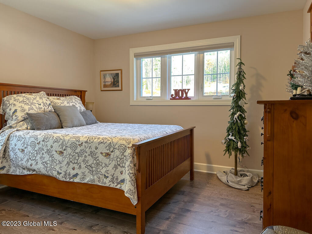 9 Hill Crest Lane, 3