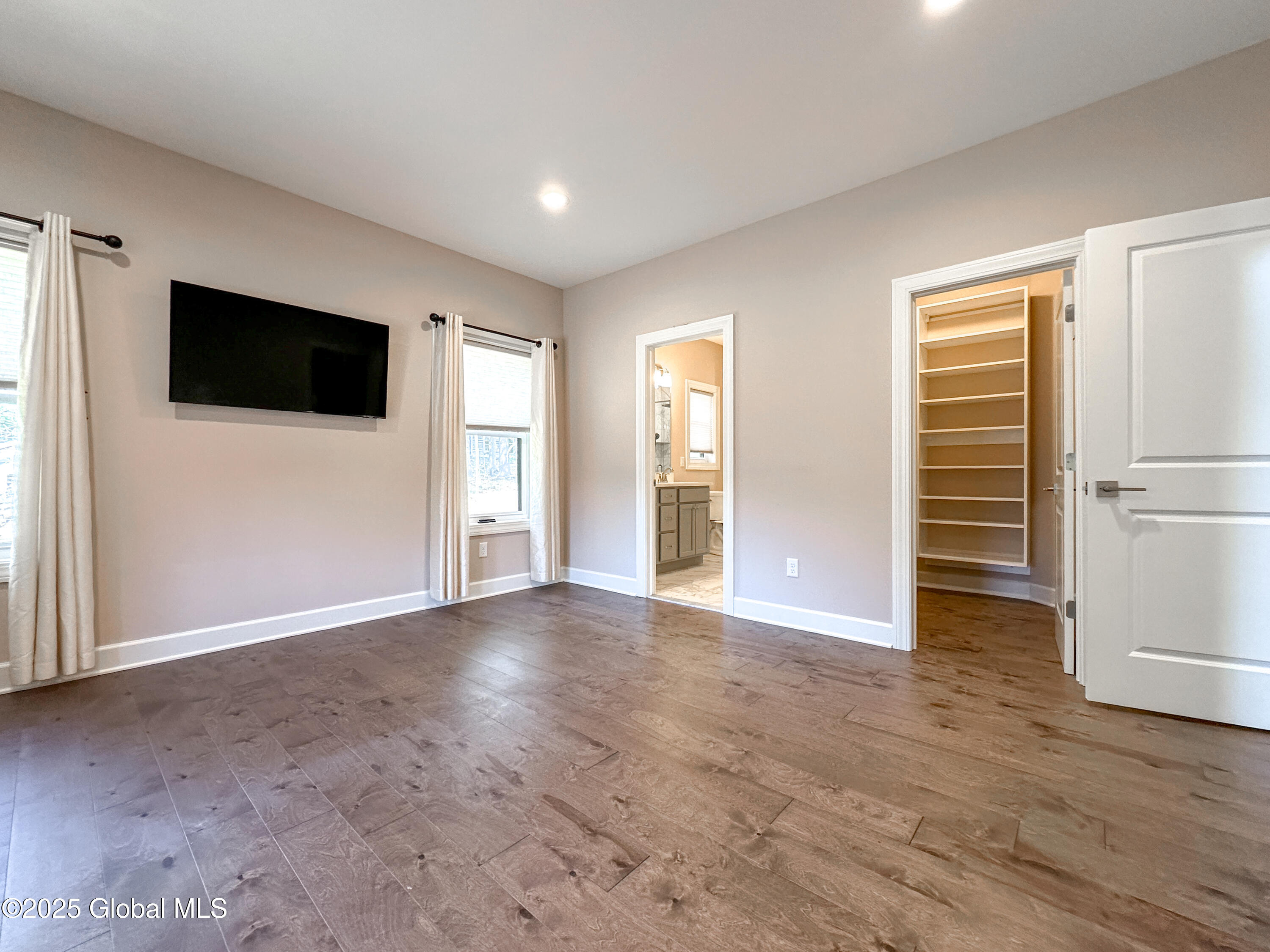 9 Hill Crest Lane, 3