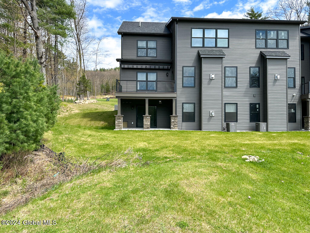9 Hill Crest Lane, 3