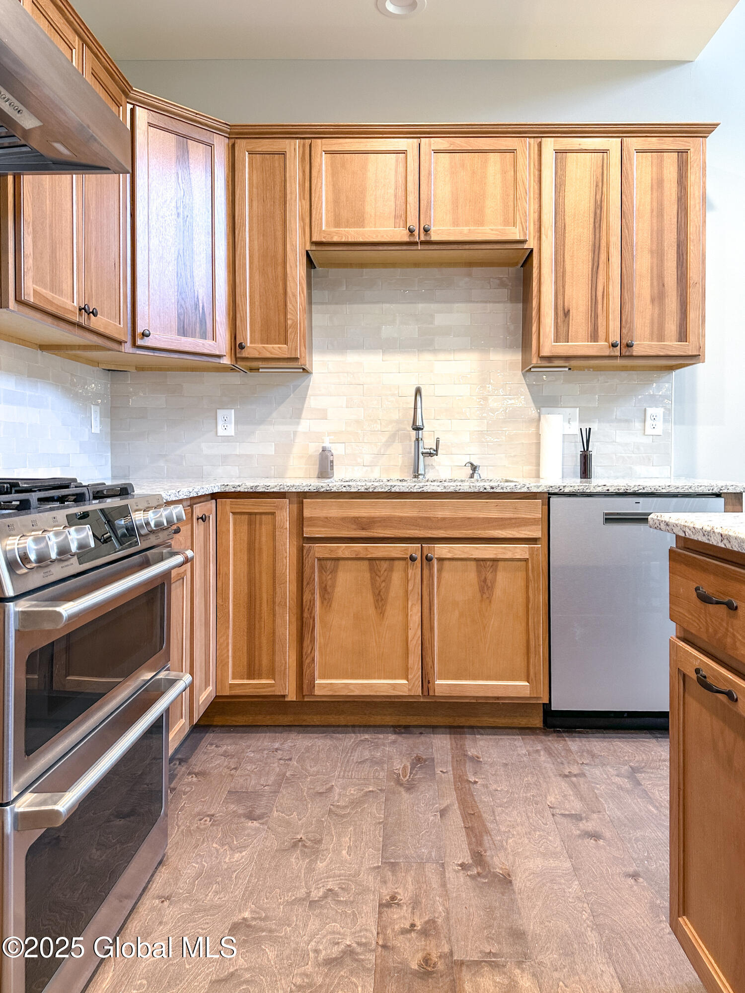 9 Hill Crest Lane, 3