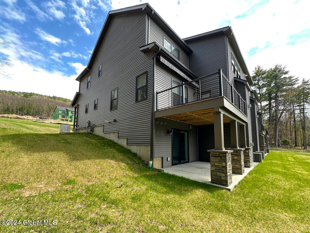 9 Hill Crest Lane, 3