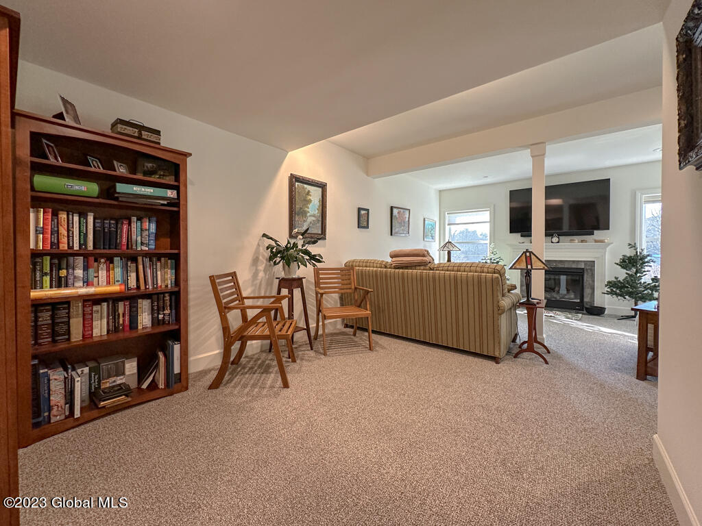9 Hill Crest Lane, 3