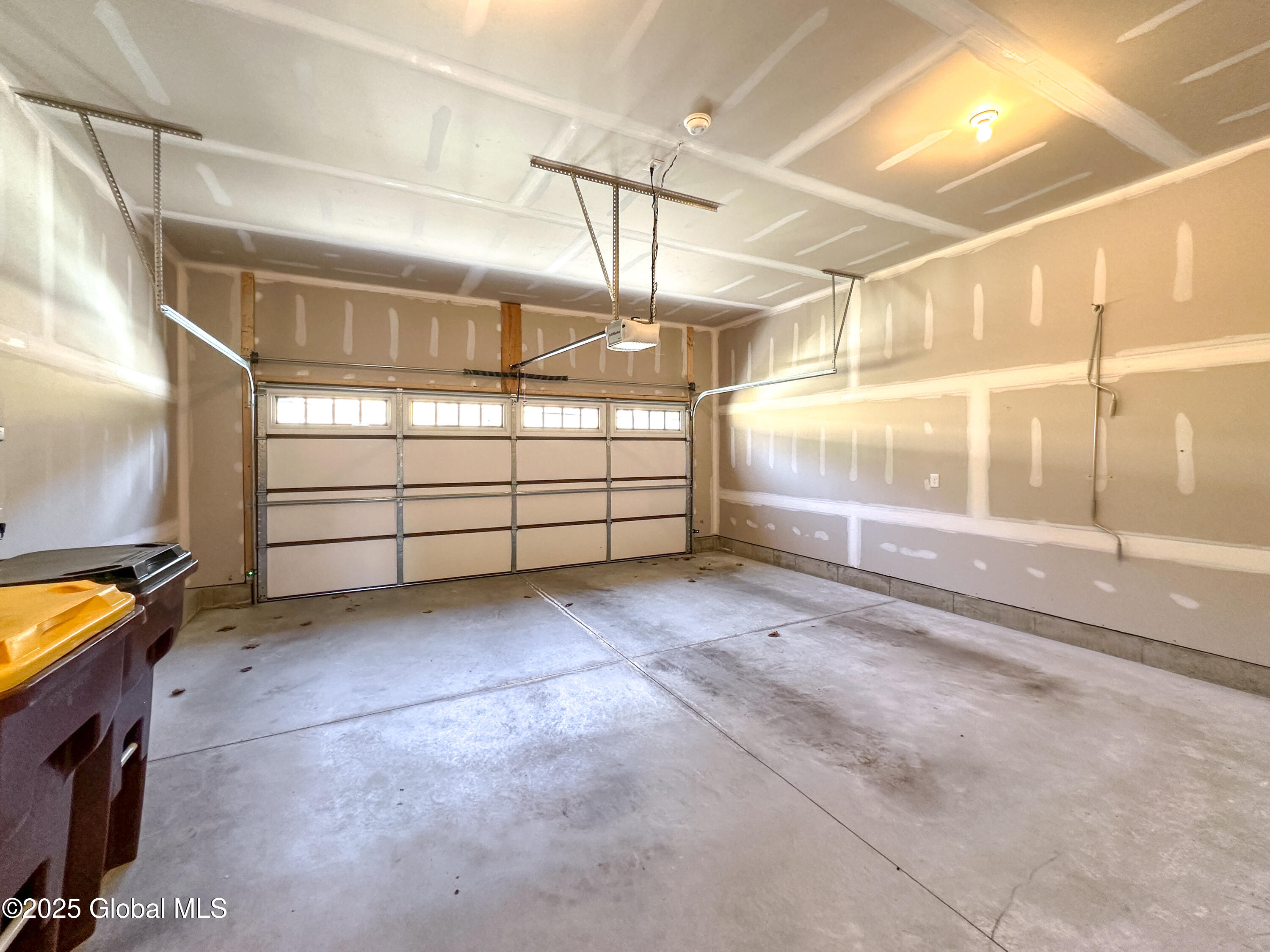 9 Hill Crest Lane, 3