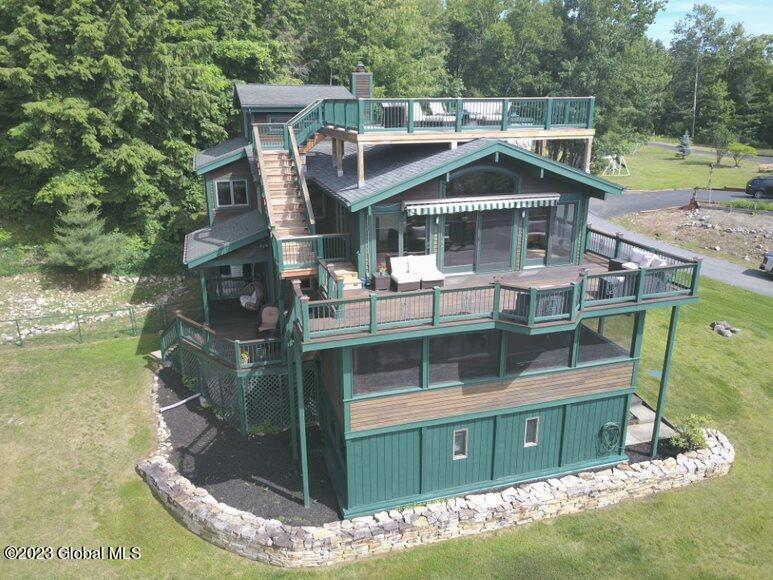 72 Mohican Heights Drive
