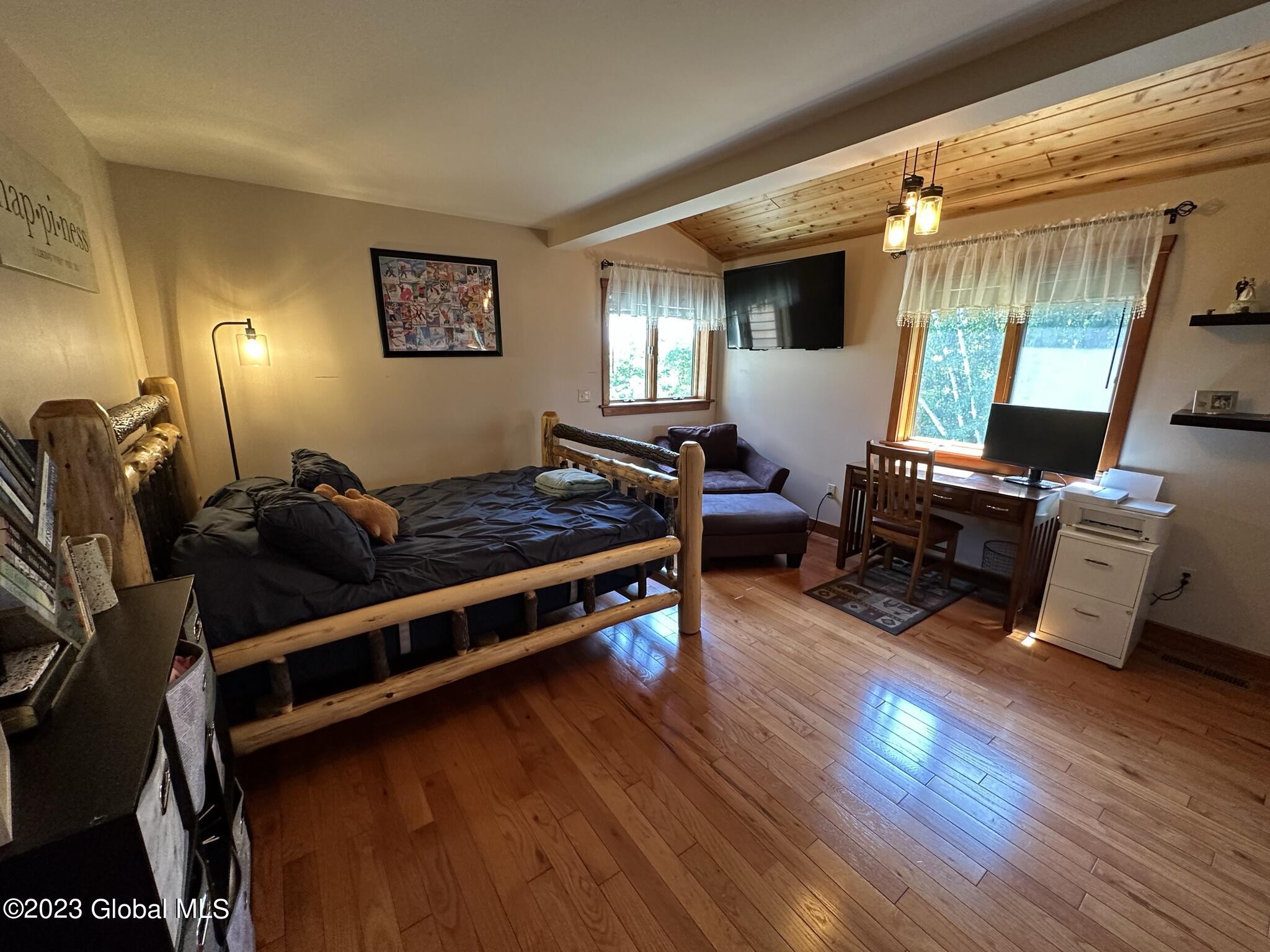 72 Mohican Heights Drive