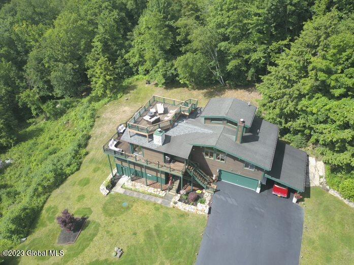 72 Mohican Heights Drive