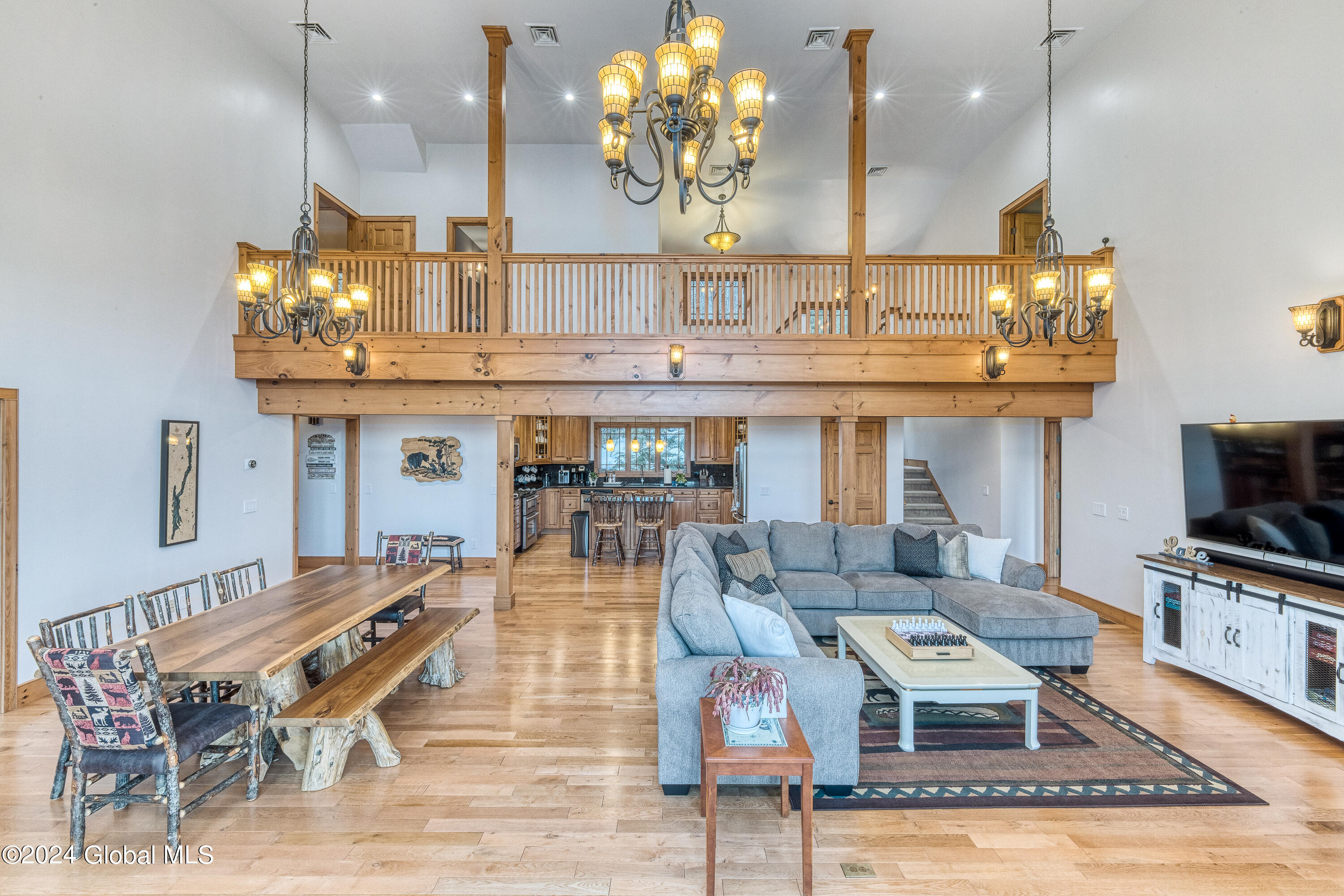 13 Apple Hill Road