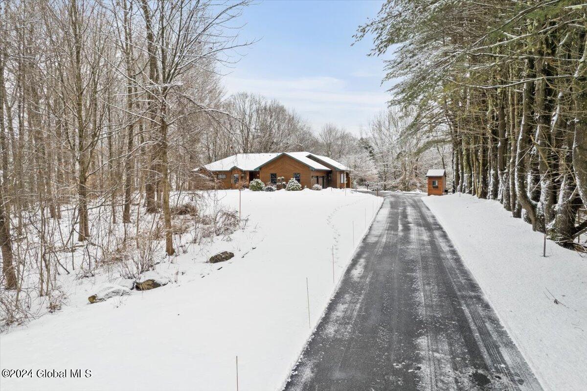 1536 Ridge Road