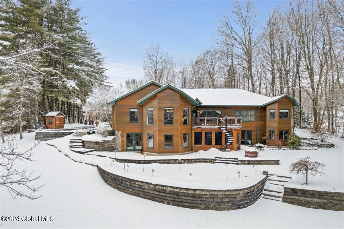 1536 Ridge Road