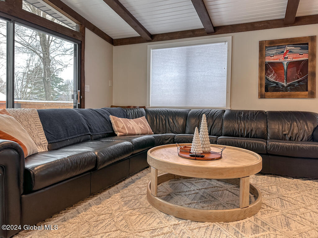 32 Carriage Hill Road