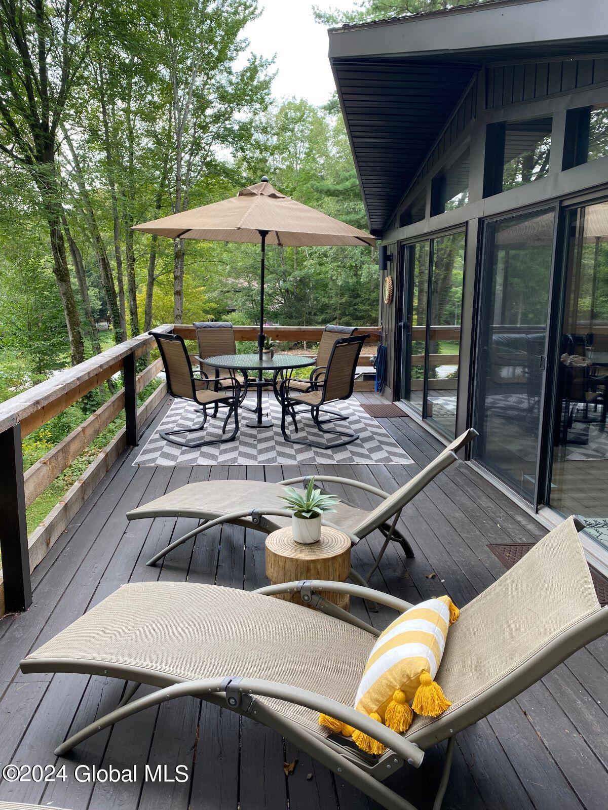 32 Carriage Hill Road