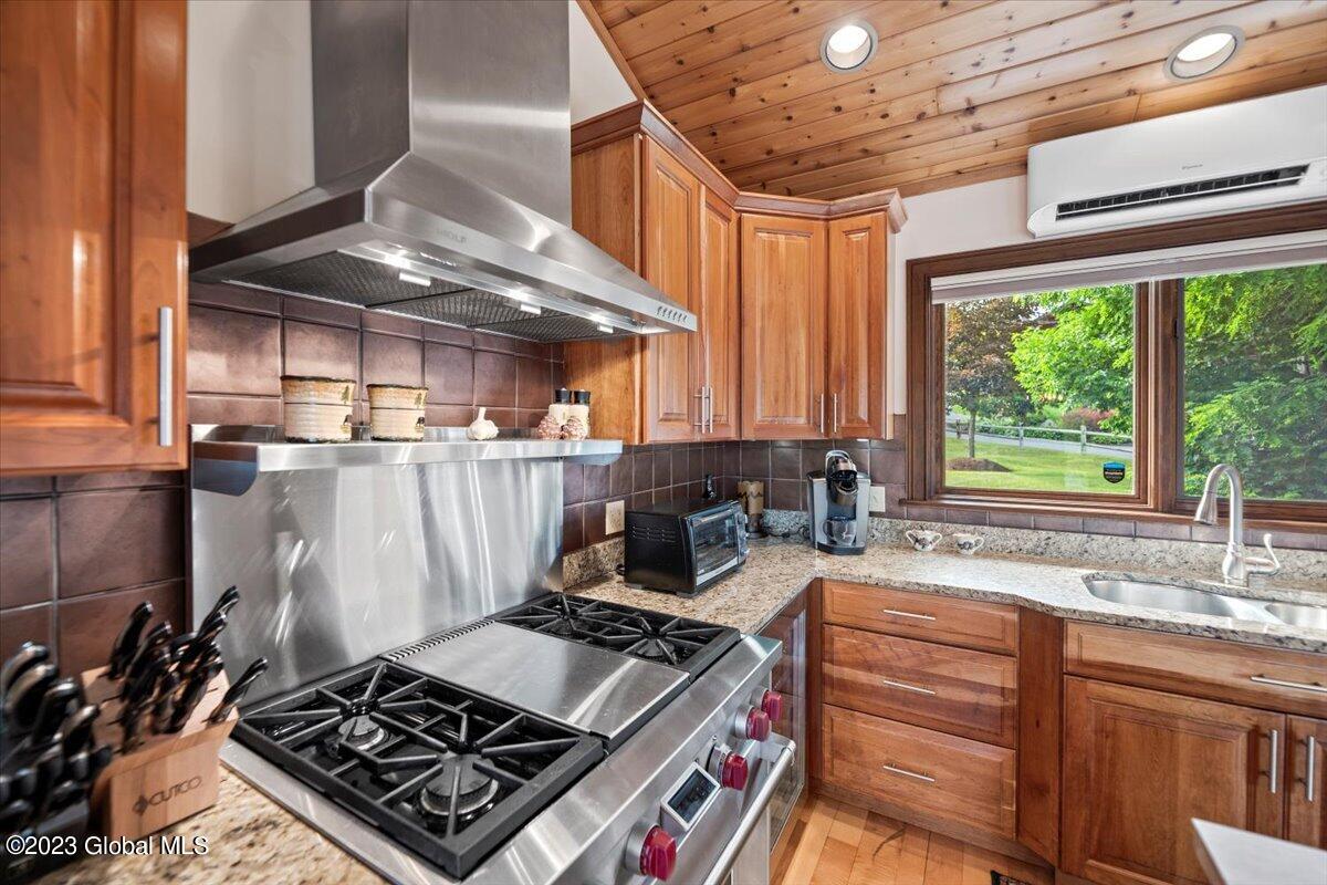 51 Sunnyview Lane