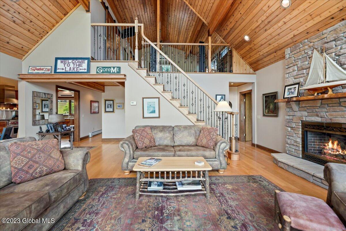 51 Sunnyview Lane