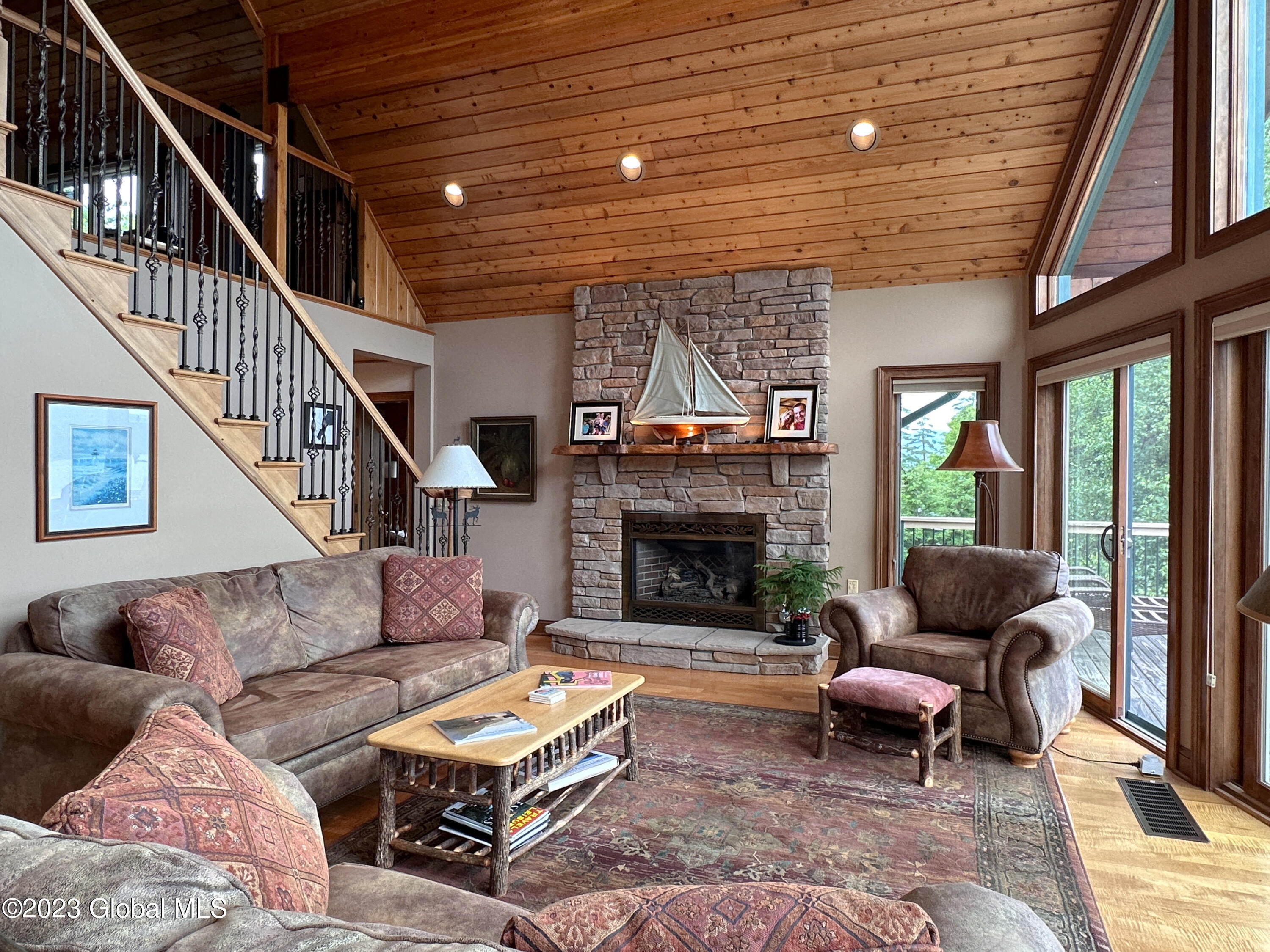 51 Sunnyview Lane