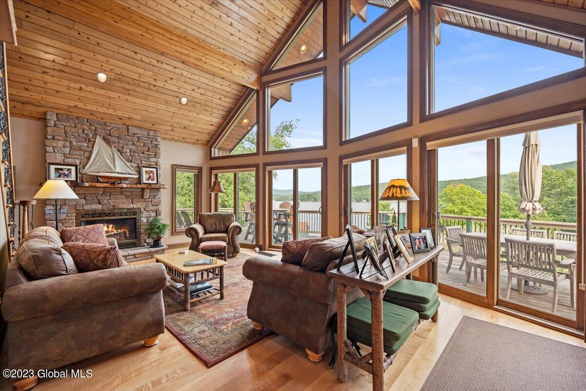 51 Sunnyview Lane