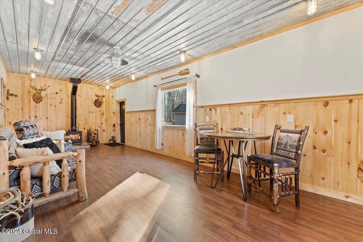 2320 Ridge Road