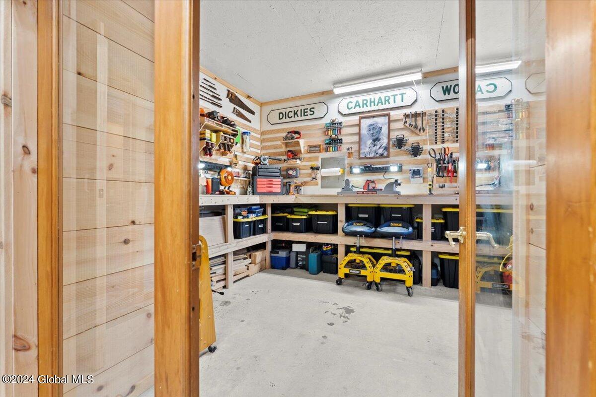 2320 Ridge Road