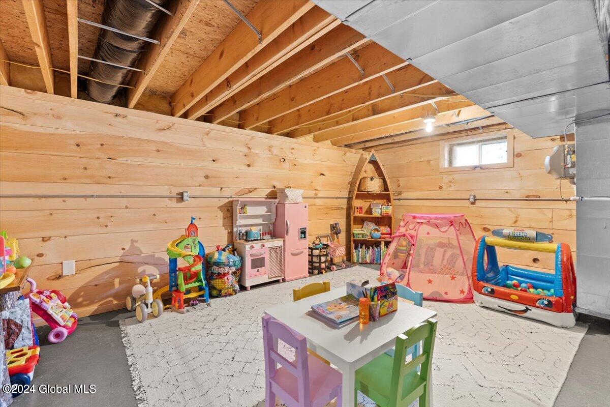 2320 Ridge Road