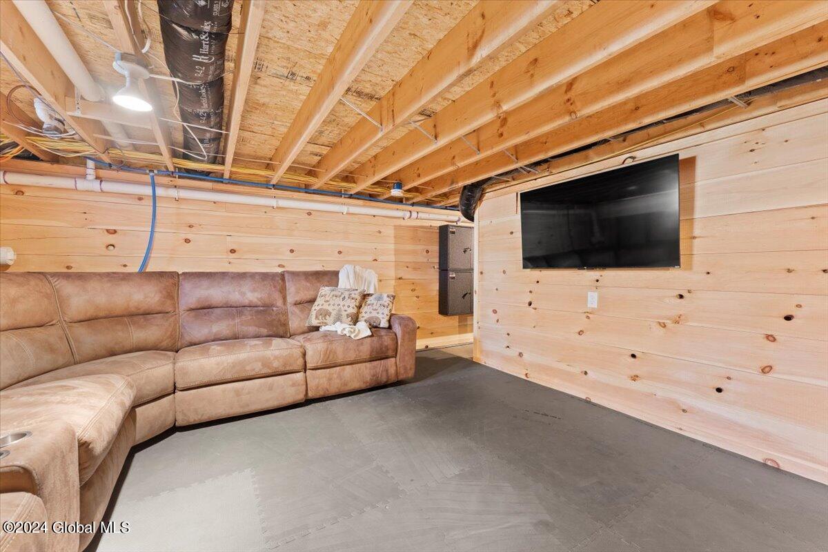 2320 Ridge Road