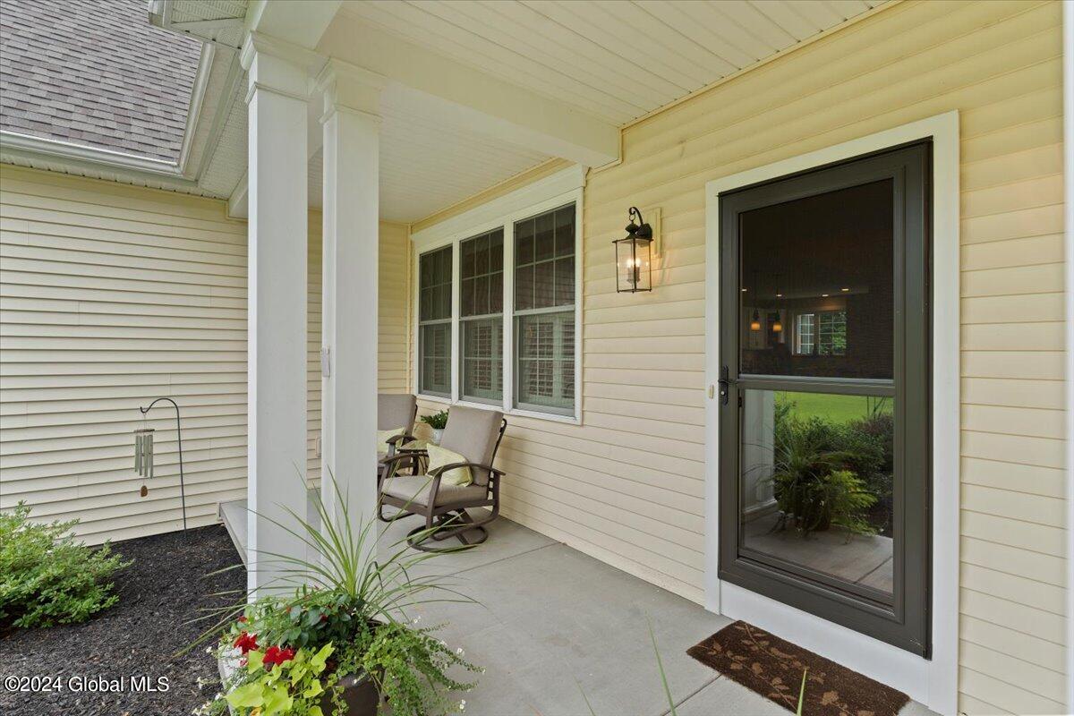 2 Corinne Court