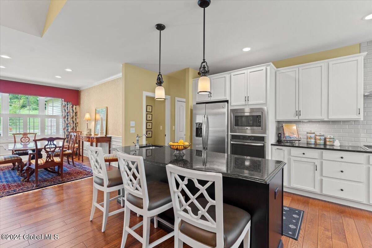 2 Corinne Court