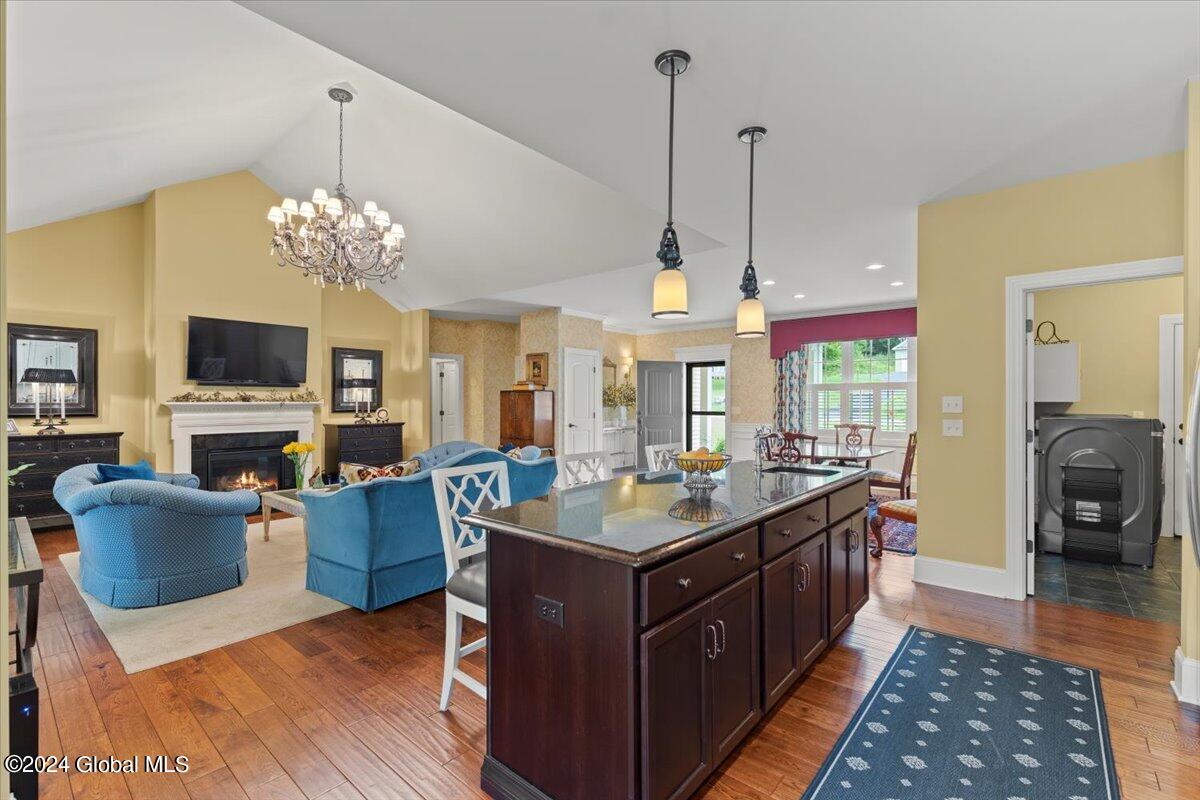 2 Corinne Court