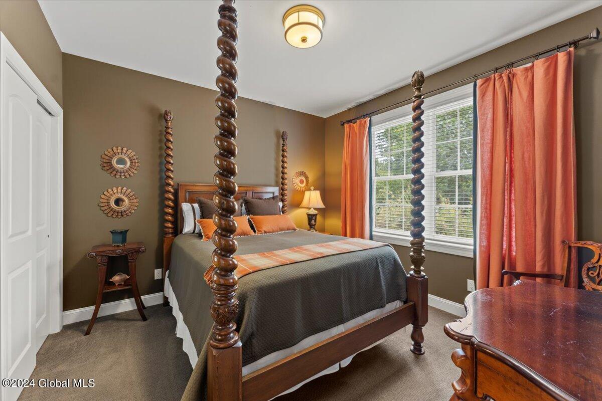 2 Corinne Court