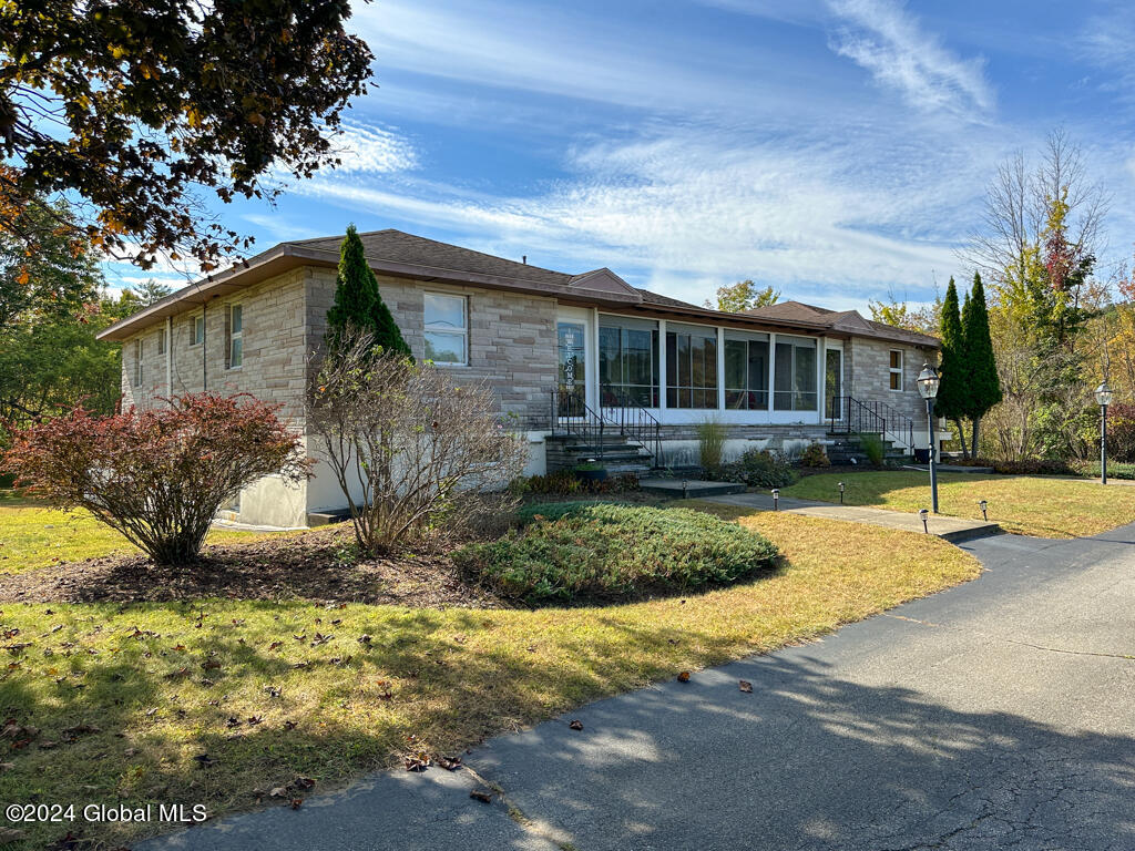 3009 State Route 9L