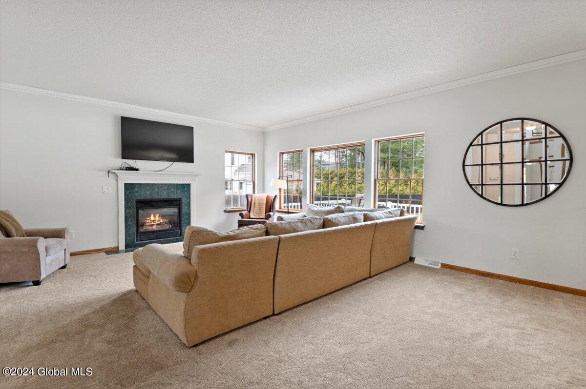 61 Sara-Jen Drive