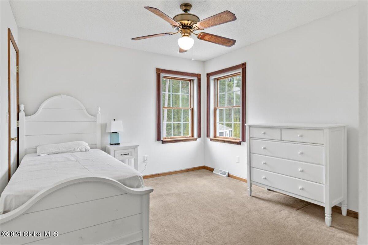 61 Sara-Jen Drive
