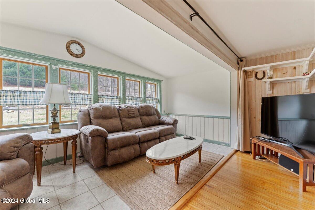 398 Potter Hill Road