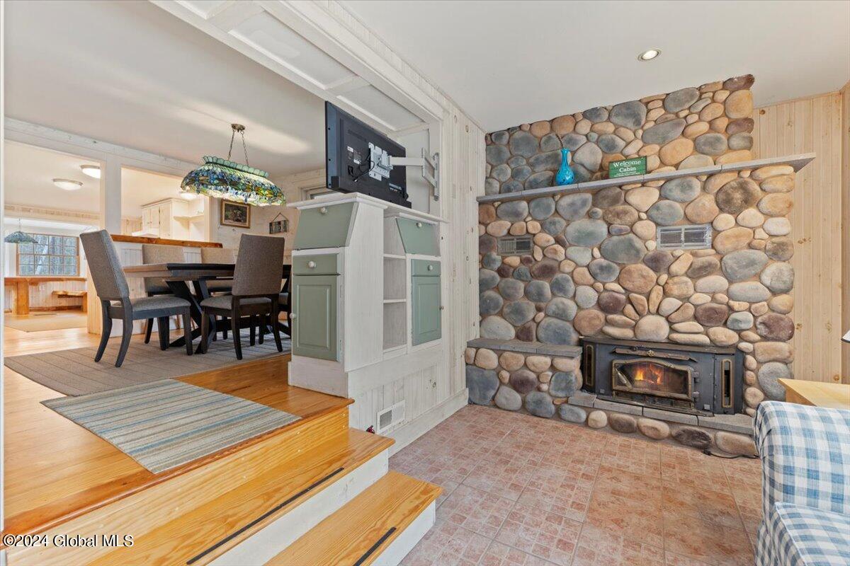 398 Potter Hill Road