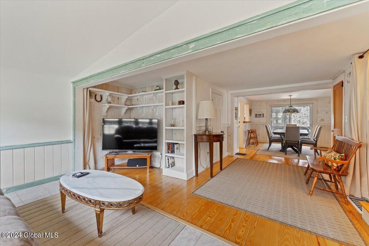 398 Potter Hill Road