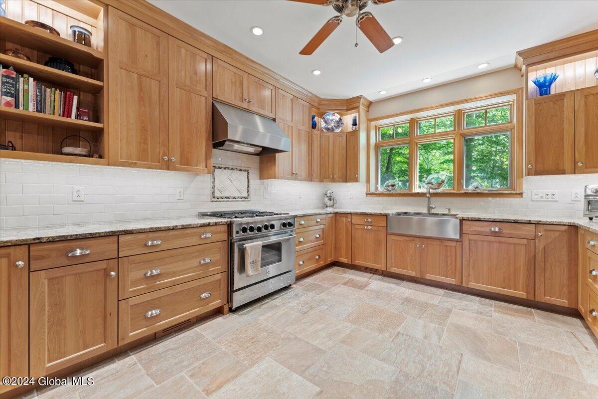 705 Gull Bay Road