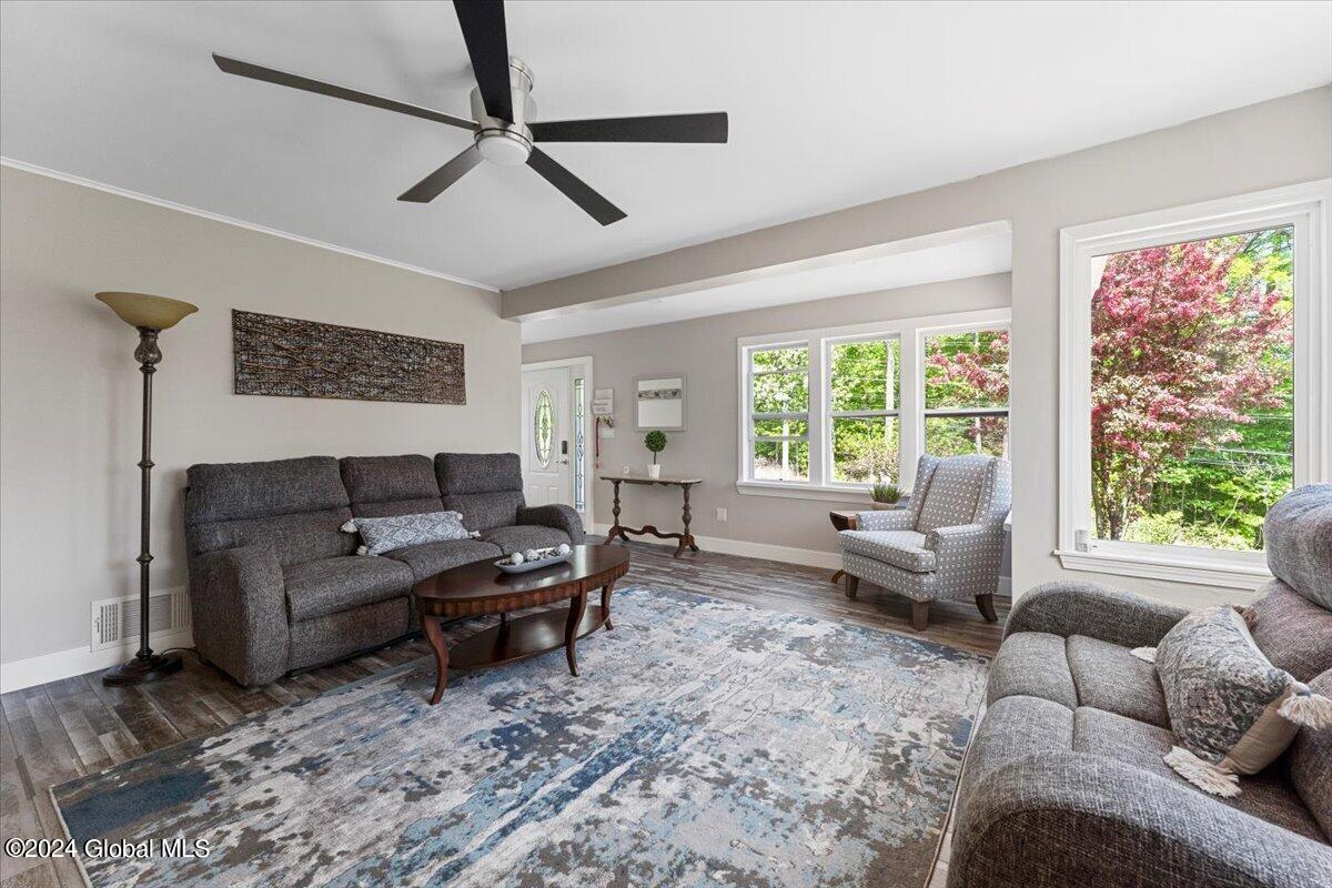 47 Thomson Avenue