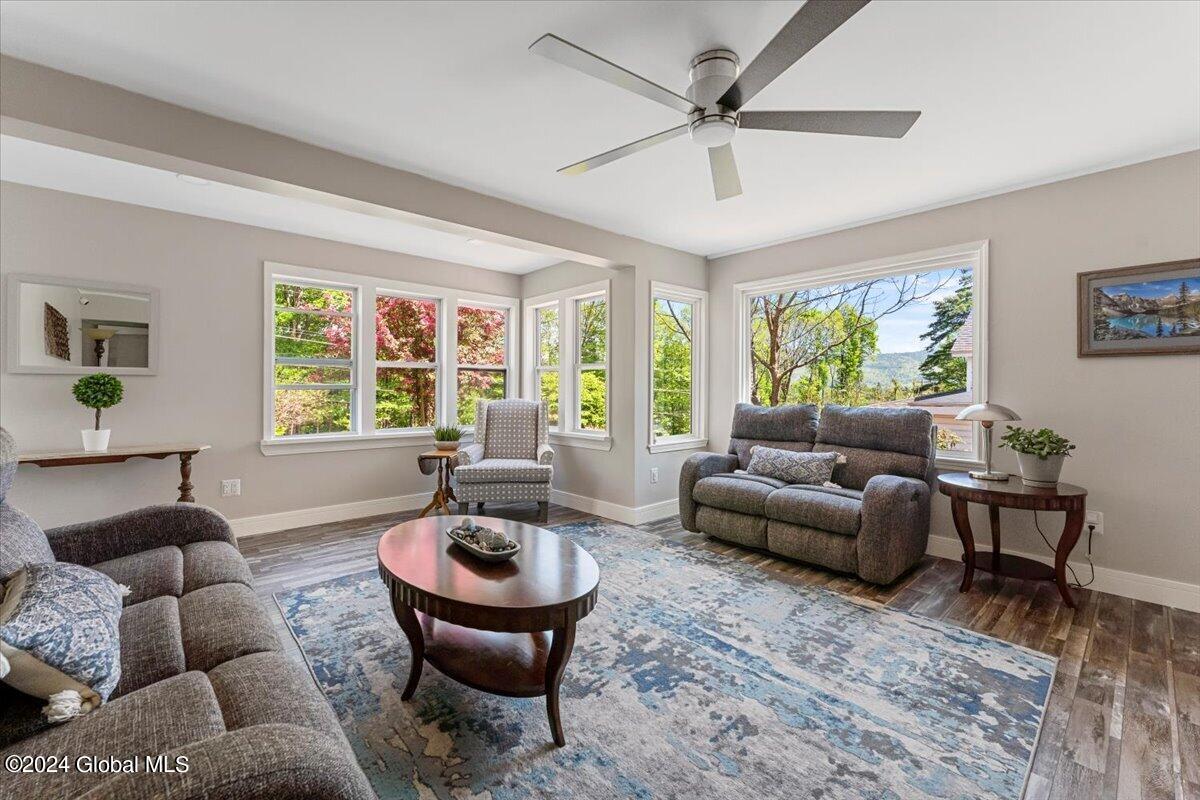 47 Thomson Avenue